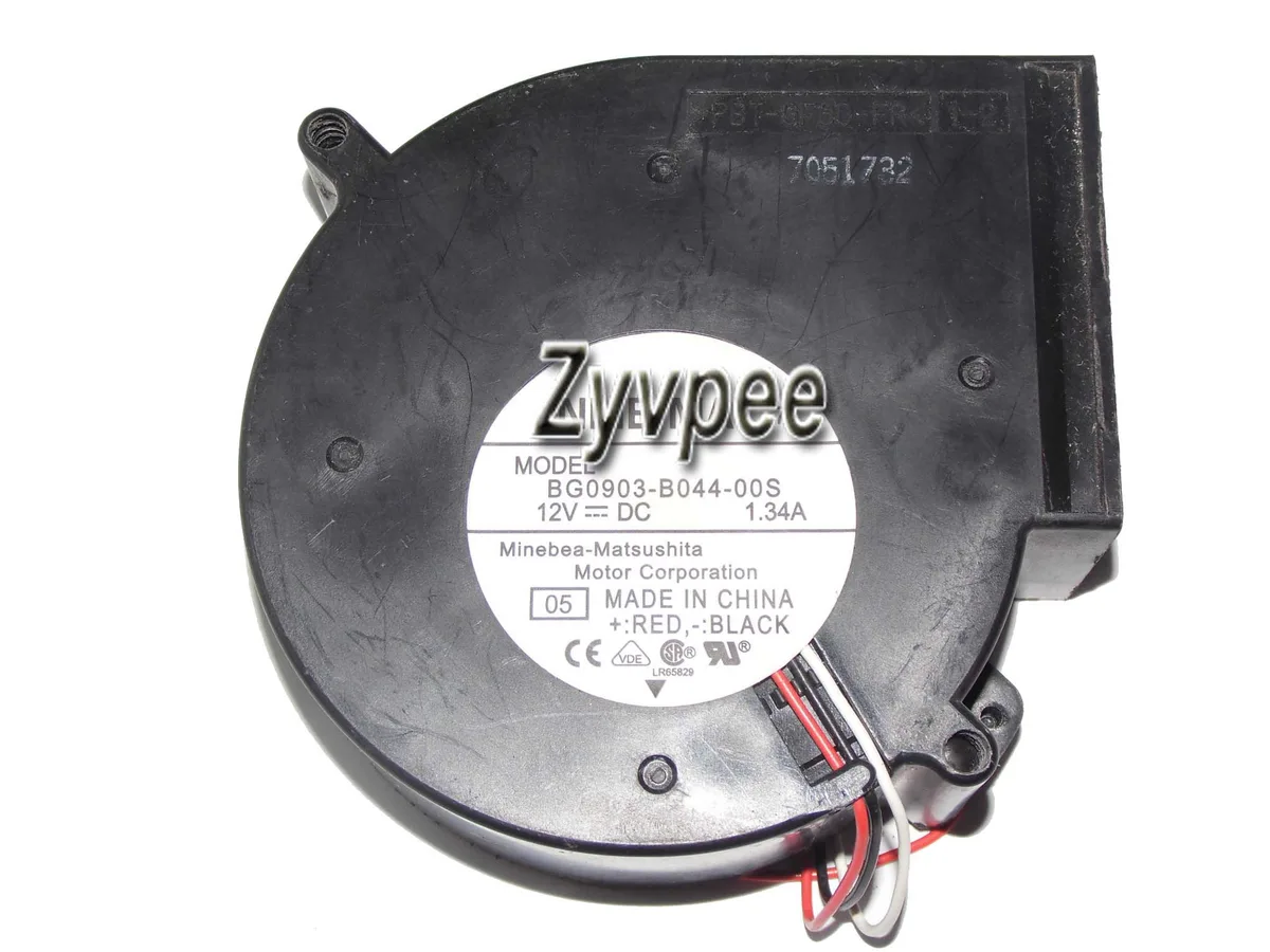 Zyvpee Zyvpee BG0903-B044-00S 97x97x33mm 12V 1.34A 3-wire blower fan — product photo
