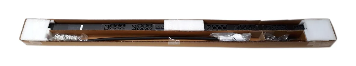 APC APC Metered Rack PDU 2G 208V 5.7KW Zero U C13x36 C19x6 5-20x2 AP8861 — product photo