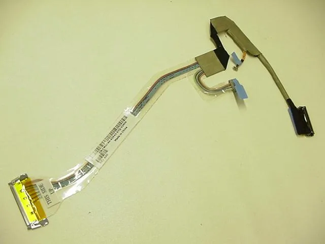 DELL DELL Latitude D520 14.1" XGA LCD Ribbon Cable MG044 — product photo