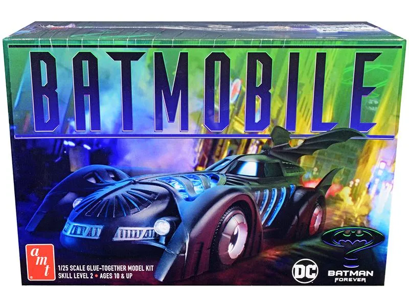 AMT AMT 1/25 Batmobile Batman Forever 1995 Model Kit AMT1240 51 Parts — product photo