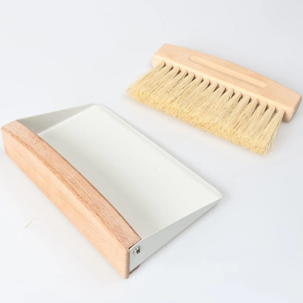 Mini beechwood dustpan and brush set with natural sisal bristles, white finish