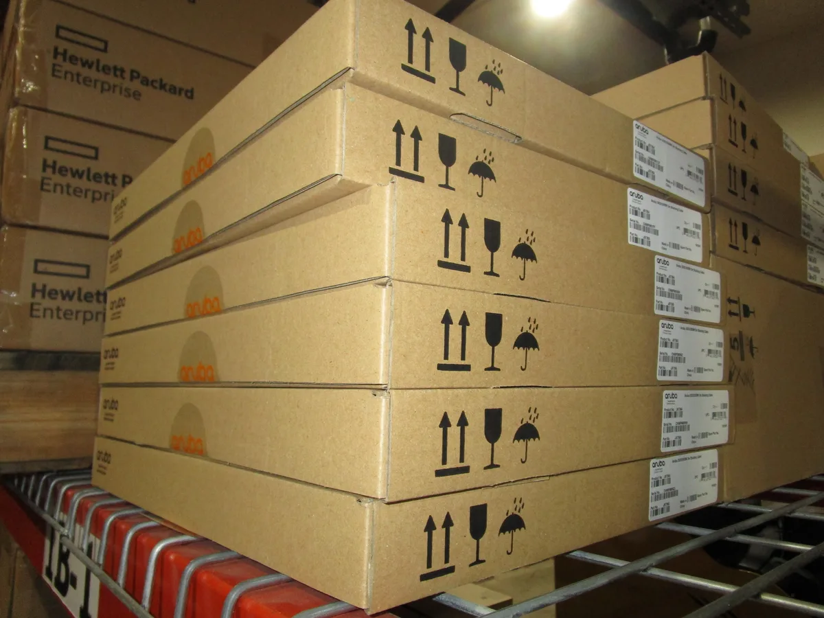 HPE HPE 2920 3.0 m stacking cable for network device — product photo