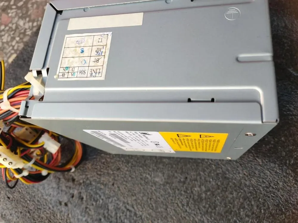 Supersuperuncle Supersuperuncle NPS-330CB J S26113-E466-V50 server power supply — product photo