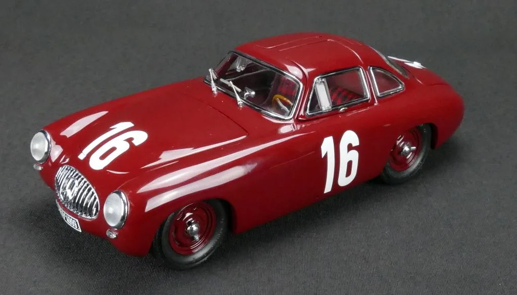 CMC International CMC International Mercedes Benz 300SL W194 #16 1952 GP Bern Limited 1500 1/18 Diecast Vehicle — product photo