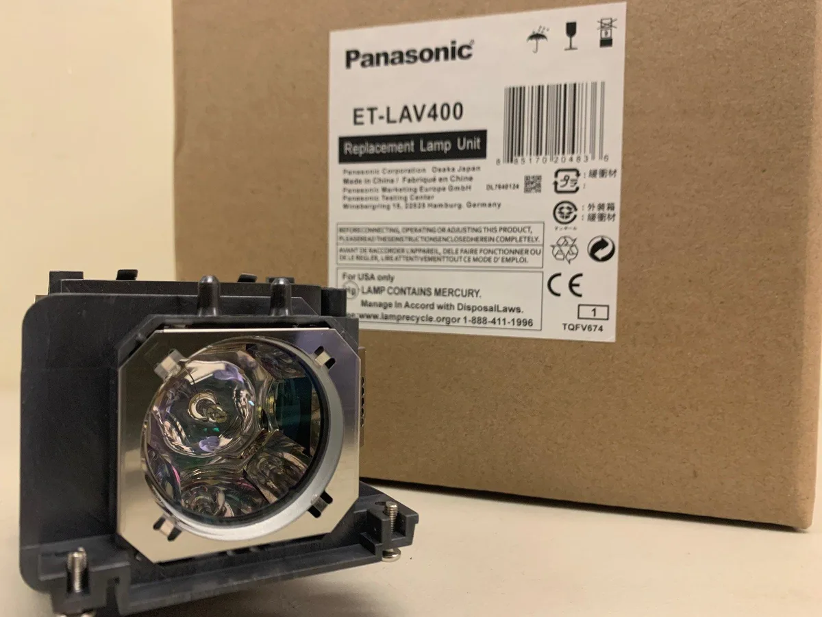 Panasonic Panasonic PT-VZ580-LAMP-OM DLP replacement lamp — product photo
