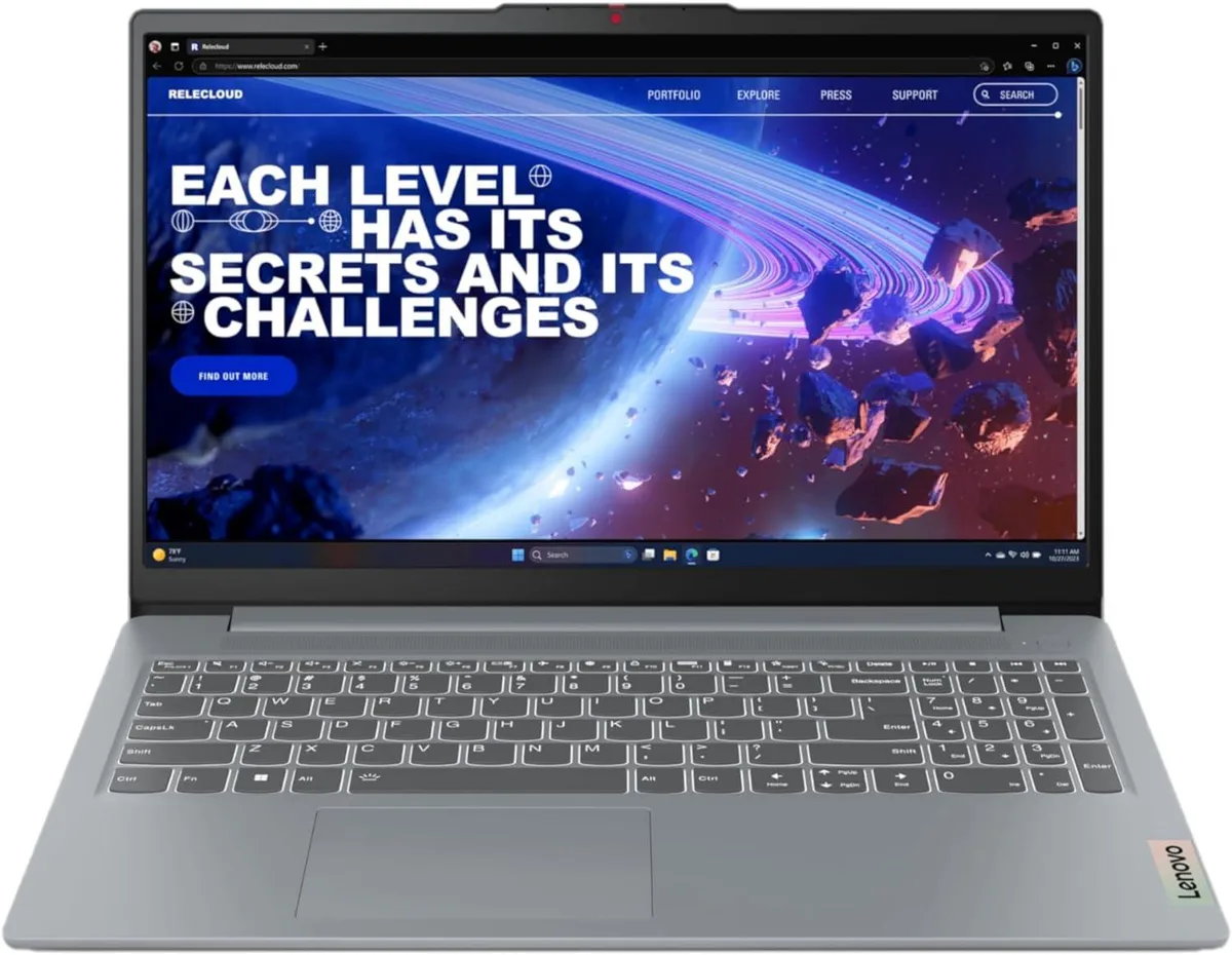 Lenovo Lenovo IdeaPad Slim 3i 82X700B4US 15.6" i5-1335U 16GB 512GB laptop — product photo