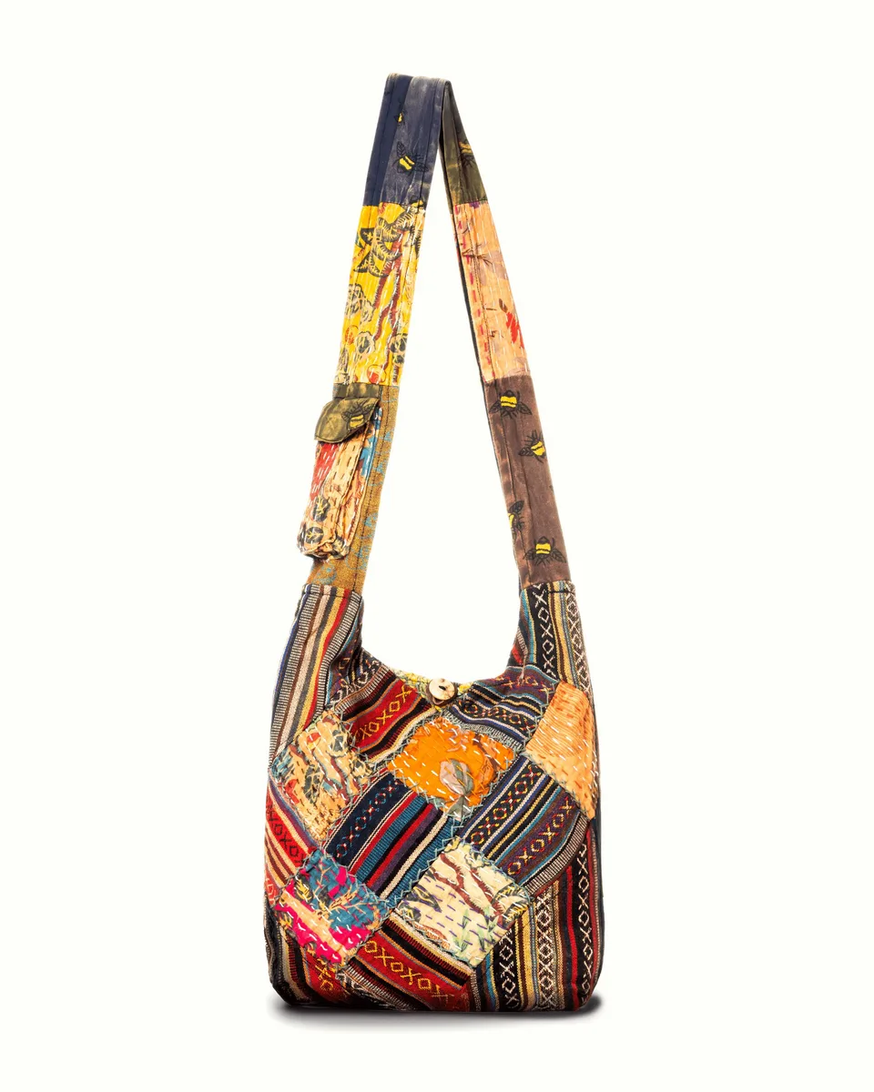 Jupiter Gear Home Jupiter Gear Home Quilted Patchwork Hobo Bag KC-714-HB Multi 100% Cotton .6lbs — product photo