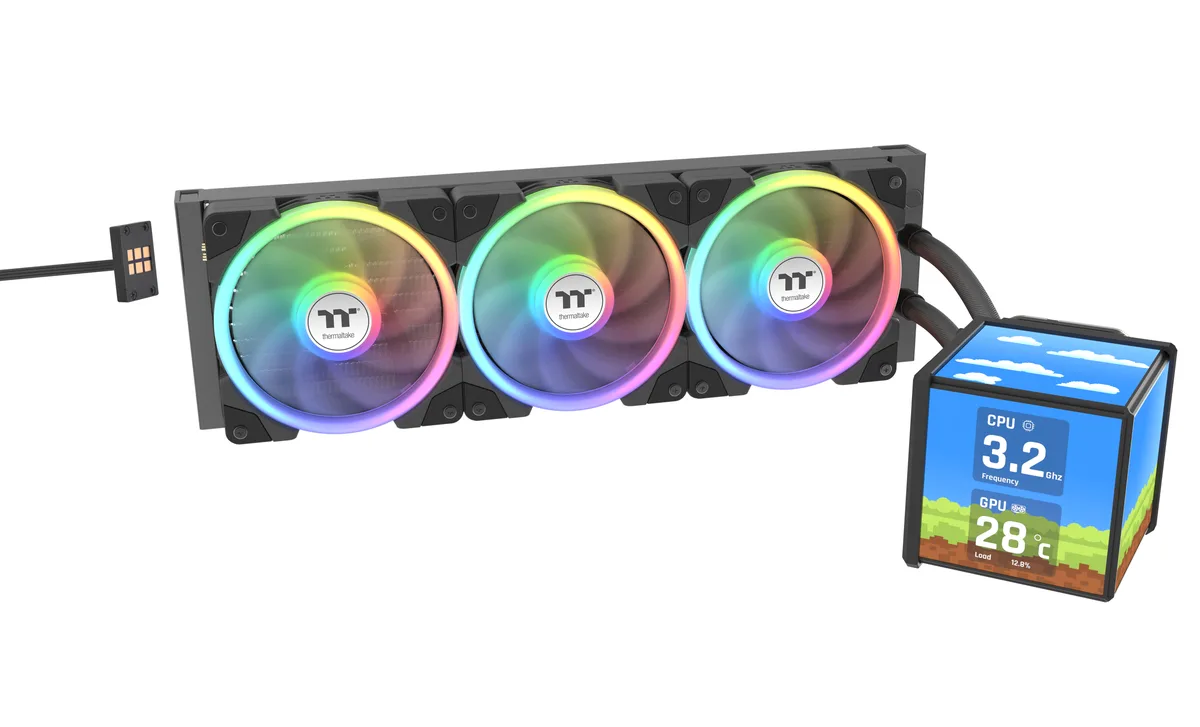 Thermaltake Thermaltake CL-W481-PL12SW-A 360mm liquid cooler 4x 3.95" LCD — product photo