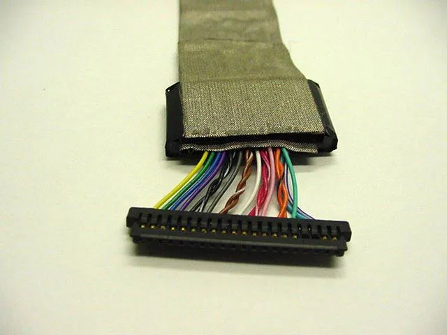 DELL DELL Inspiron 7000 7500 LCD Flex Cable 15 XGA 650KP — product photo
