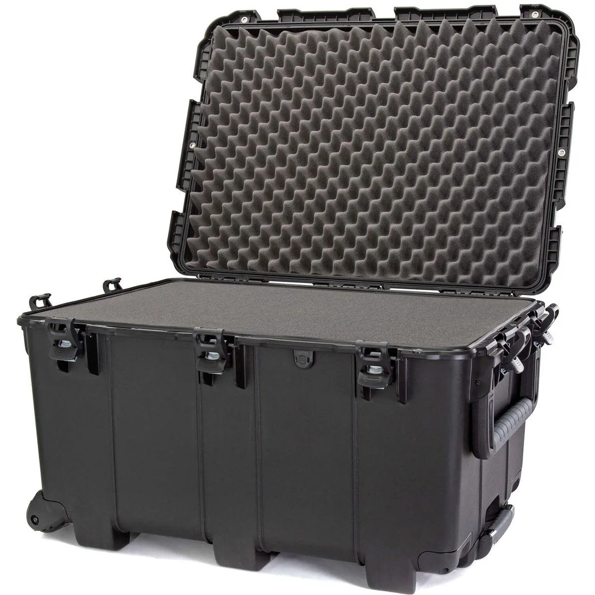 NANUK NANUK 975 Wheeled Waterproof Hard Case with Foam, Black — product photo