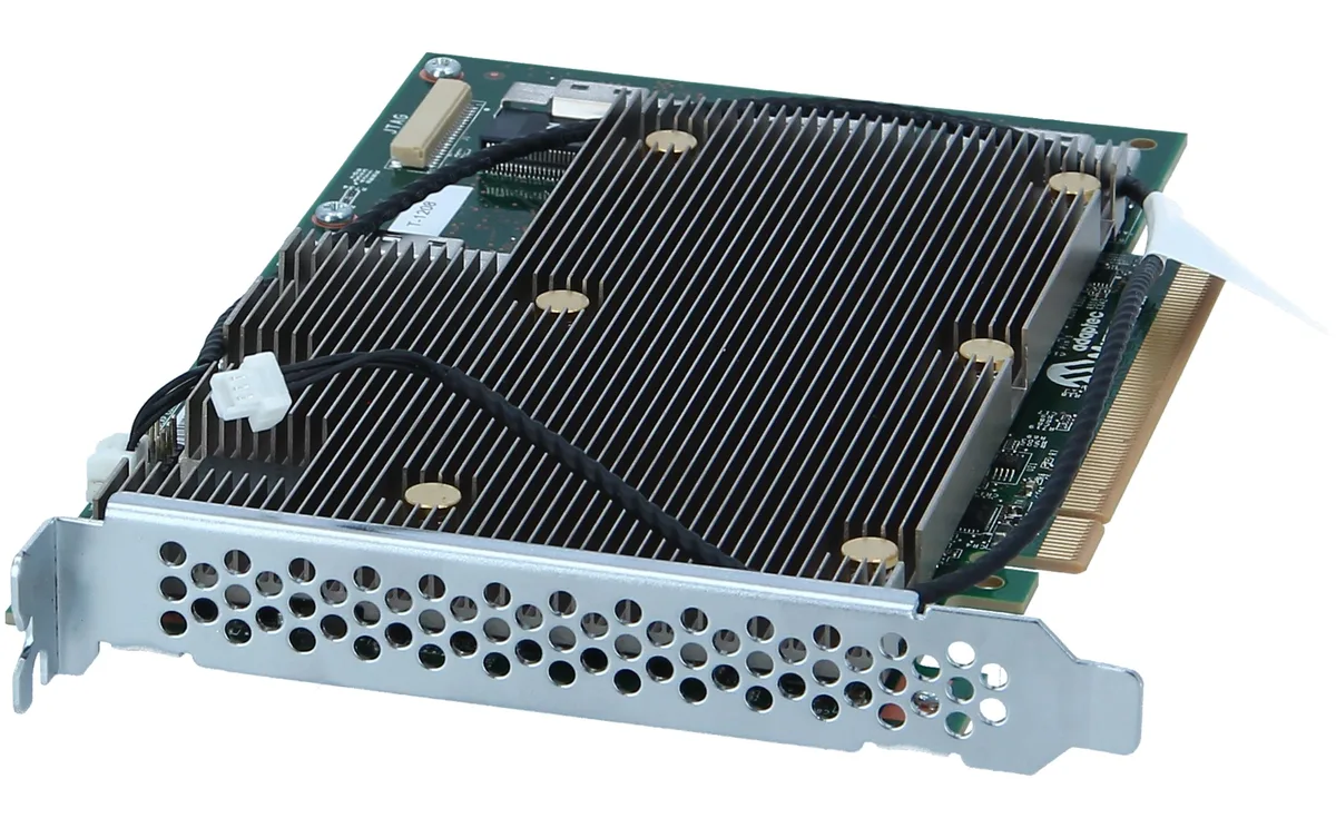 HPE HPE SR932i-p Gen11 P47184-B21 8GB RAID controller — product photo