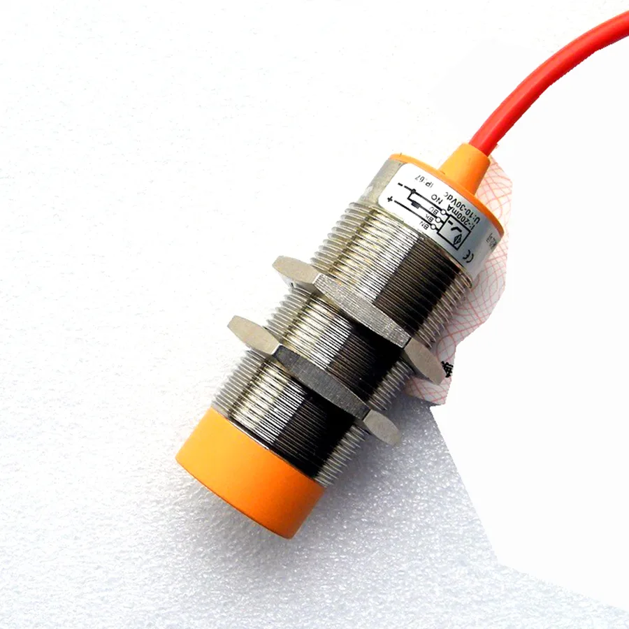 Turck Turck NI15-M30-AP6X/S120 4617210 inductive sensor PNP M30×1.5 15mm 10-30VDC +120°C — product photo