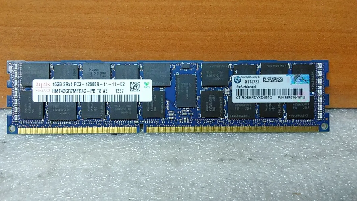 HP HP 684316-181 16GB DDR3 1600MHz ECC Registered 240-pin DIMM server RAM — product photo