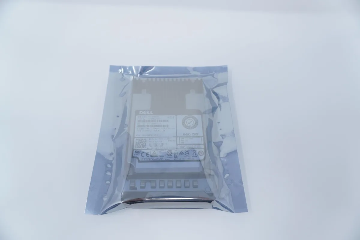 DELL DELL PX04SVB096 960GB SAS enterprise SSD — product photo