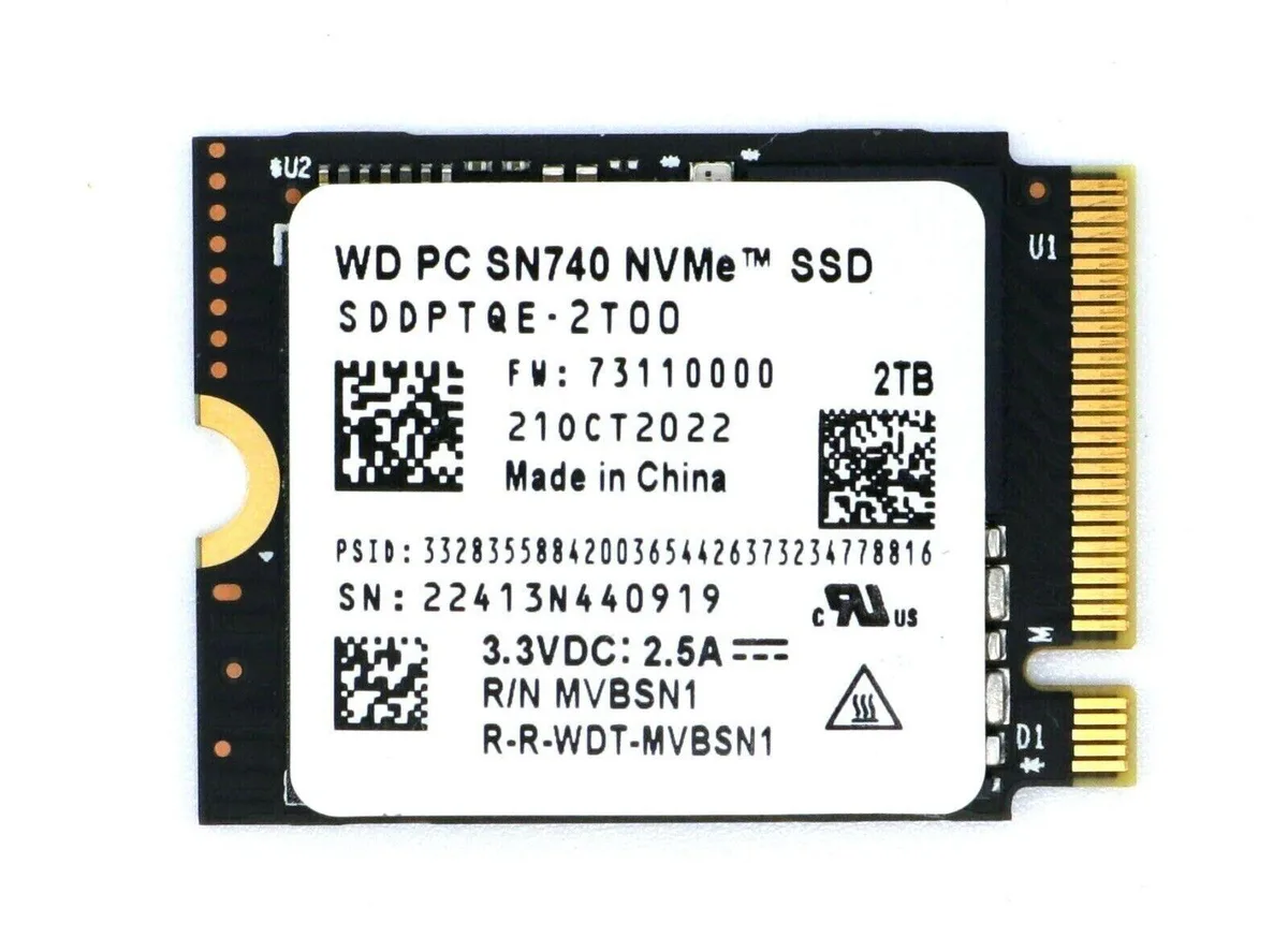 Western Digital Western Digital SDDPTQD-2T00 2TB M.2 2230 NVMe internal SSD — product photo
