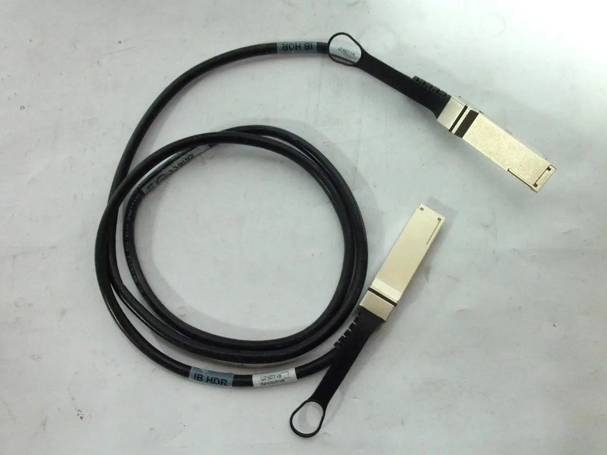 HPE HPE 1.5m QSFP56 network ethernet cable 4.92 ft — product photo