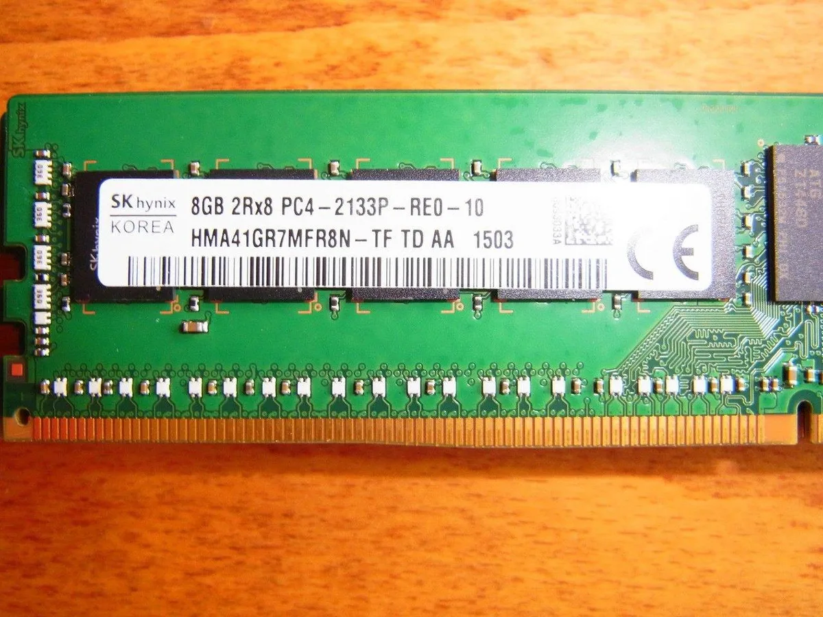 SK hynix SK hynix HMA41GR7MFR8N-TF 8GB 2Rx8 DDR4-2133P REG ECC server RAM — product photo