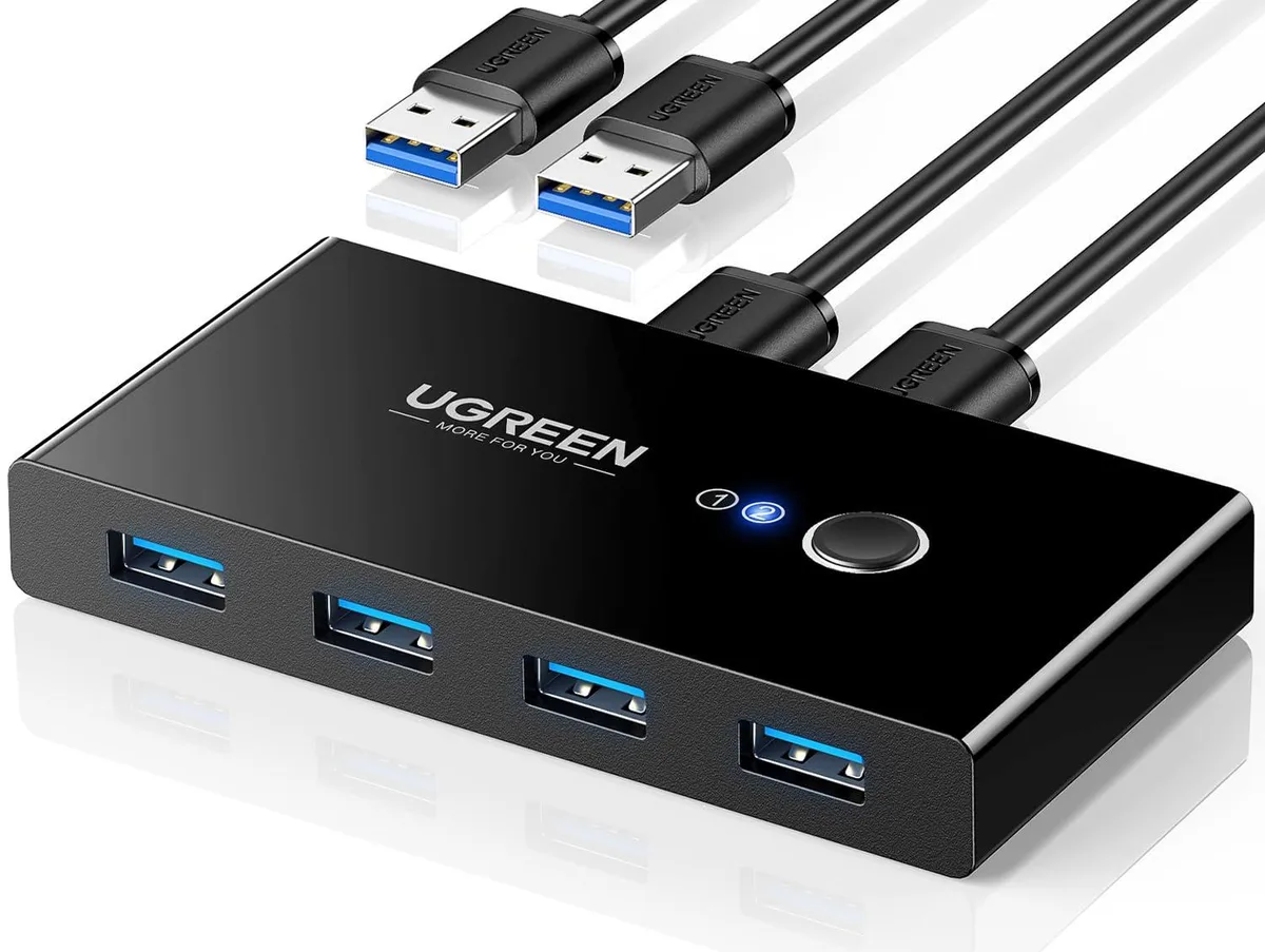 Ugreen 30768 USB 3.0 switch selector 2 computers 4 ports with 2 cables 1.5m — product photo