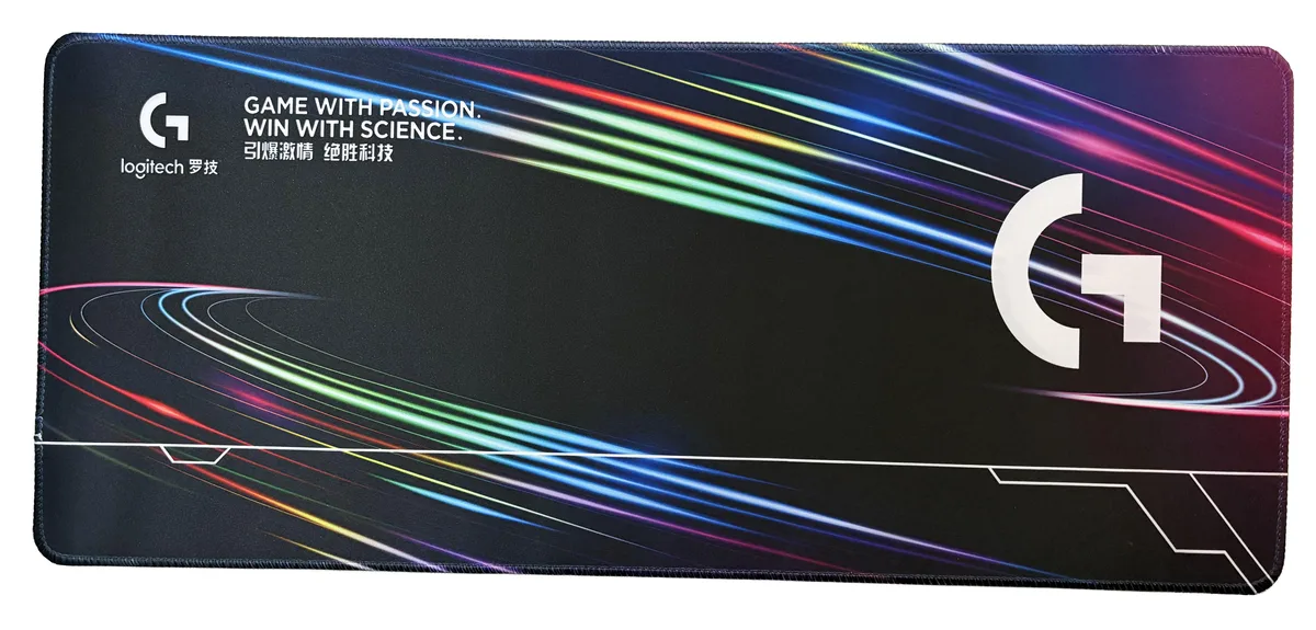 Logitech Logitech Desk Mat Studio Series 70×30 cm 0.12 in black purle — product photo