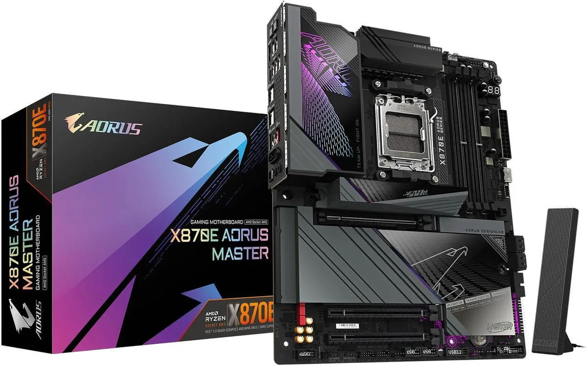GIGABYTE GIGABYTE X870E AORUS MASTER AM5 AMD motherboard EZ-Latch — product photo