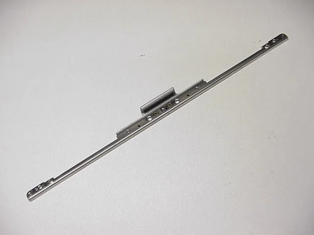 Small rectangular plastic latch for Dell Latitude D600