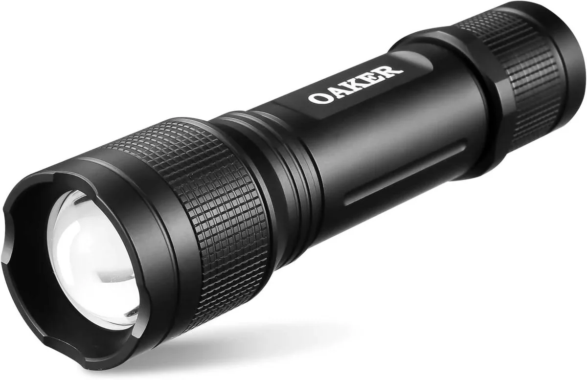 lelisten lelisten XF2013 USB-C Rechargeable Flashlight 2000 Lumens 5 Modes Zoomable 240m — product photo