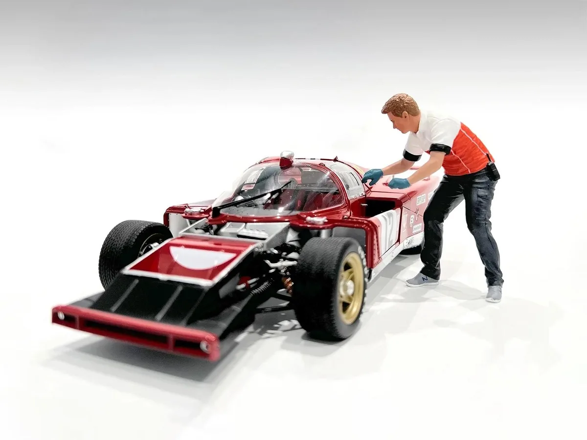 American Diorama American Diorama Race Crew Figure #6 1/18 scale hobby collectible 3.25 inches — product photo