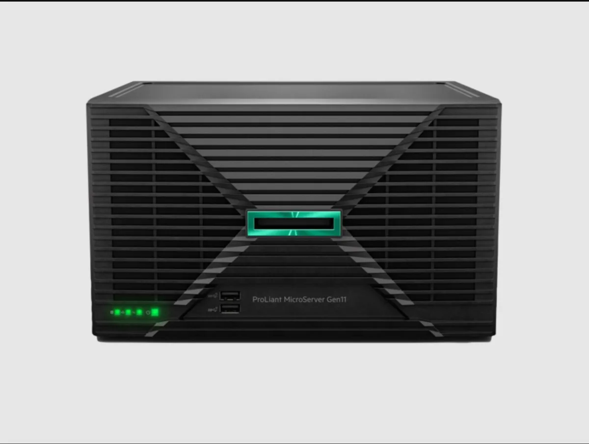 HPE HPE ProLiant MicroServer Gen11 G7400 2c 16GB 1TB HDD 180W P74439005 rack server — product photo