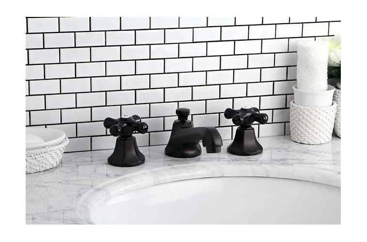 KINGSTON BRASS KINGSTON BRASS KS4465PKX Metropolitan Onyx widespread lavatory faucet black finish — product photo