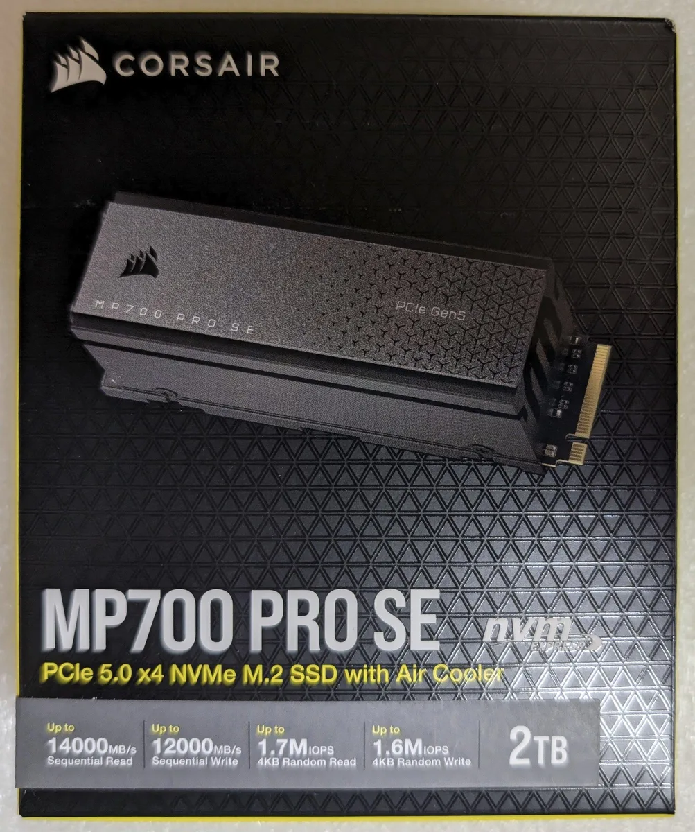 Corsair Corsair MP700 PRO SE 2TB internal SSD with air cooler — product photo