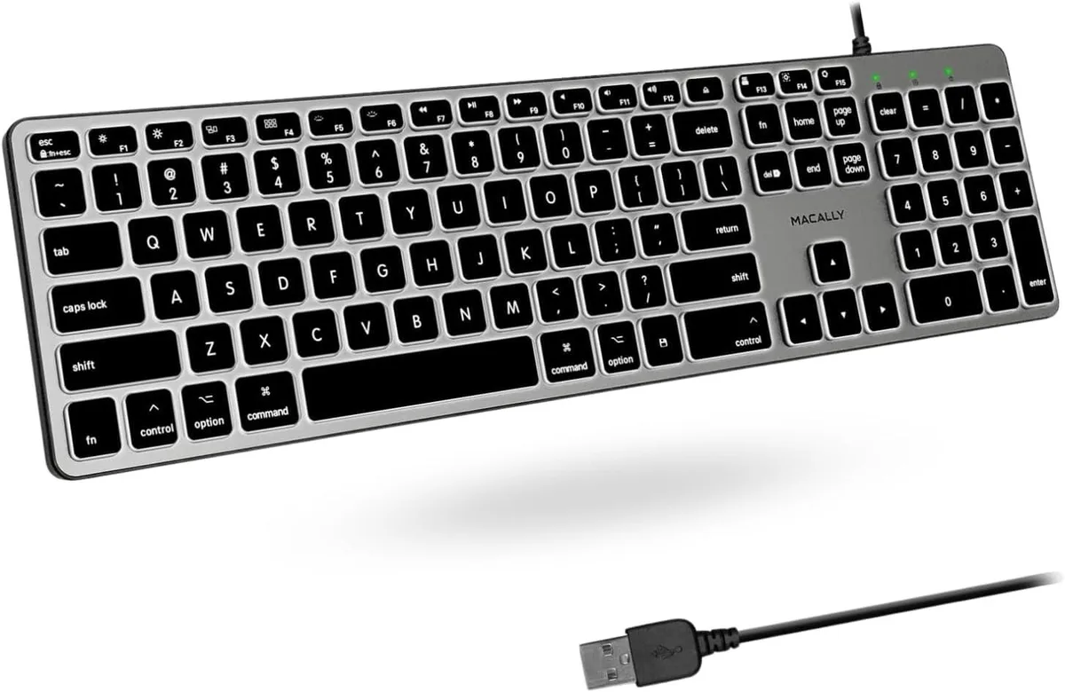 TUKO TUKO Gaming Keyboard 107 Keys RGB 26 Anti-Ghosting 1.8m Cable 1200-7200 DPI Mouse — product photo