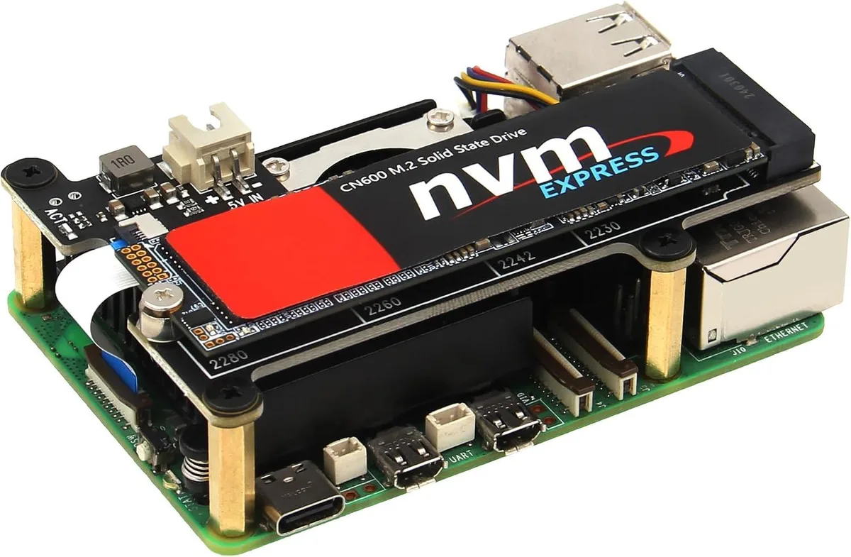 MCDODO MCDODO X1001 PCIe to M.2 HAT for Raspberry Pi 5 development board — product photo