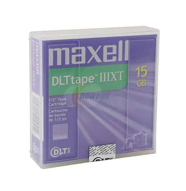 maxell maxell 183570 DLTIIIXT backup media 15/30GB 1 Pack — product photo