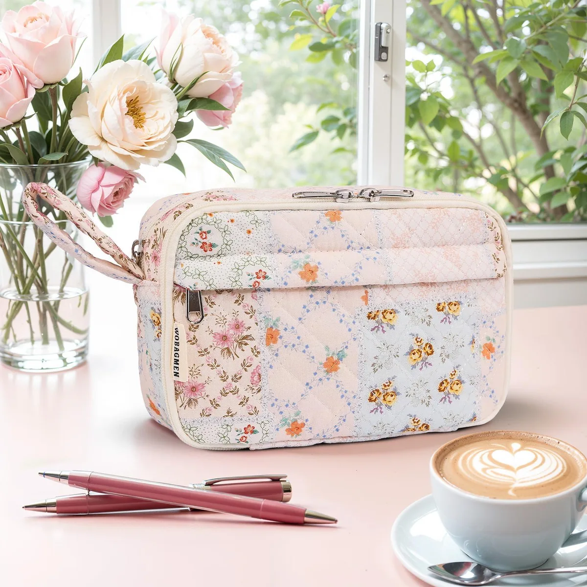  WOBAGMEN Quilted Pencil Pouch 3-Zip Compartments Cotton Floral Blue — product photo