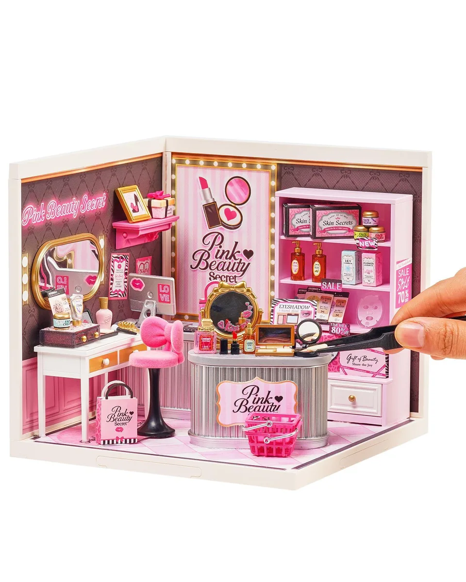 Super Creator Kits Pink Beauty Secret Miniature House 115 Pieces Ages 14+ — product photo