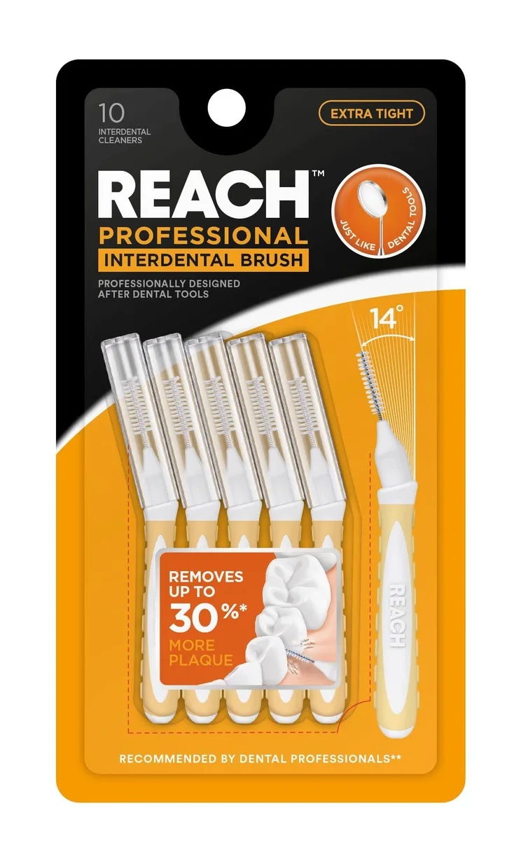 Yellow interdental brushes with angled heads and protective caps, 10 count