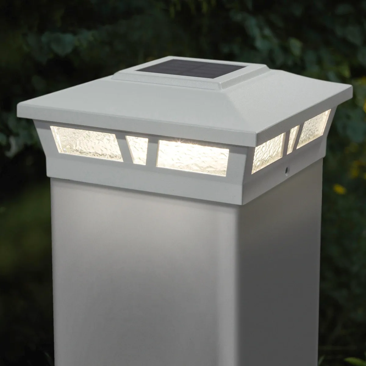 Classy Caps Mfg. Inc. Classy Caps Mfg. Inc. 6x6 White Aluminum Oxford Solar Post Cap 2 Pack — product photo