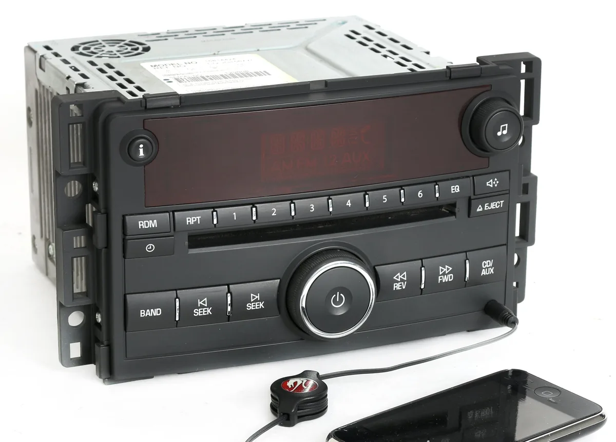 1 Factory Radio 1 Factory Radio 15814424 AM FM CD Receiver Aux 2006-2007 Saturn Vue Ion — product photo