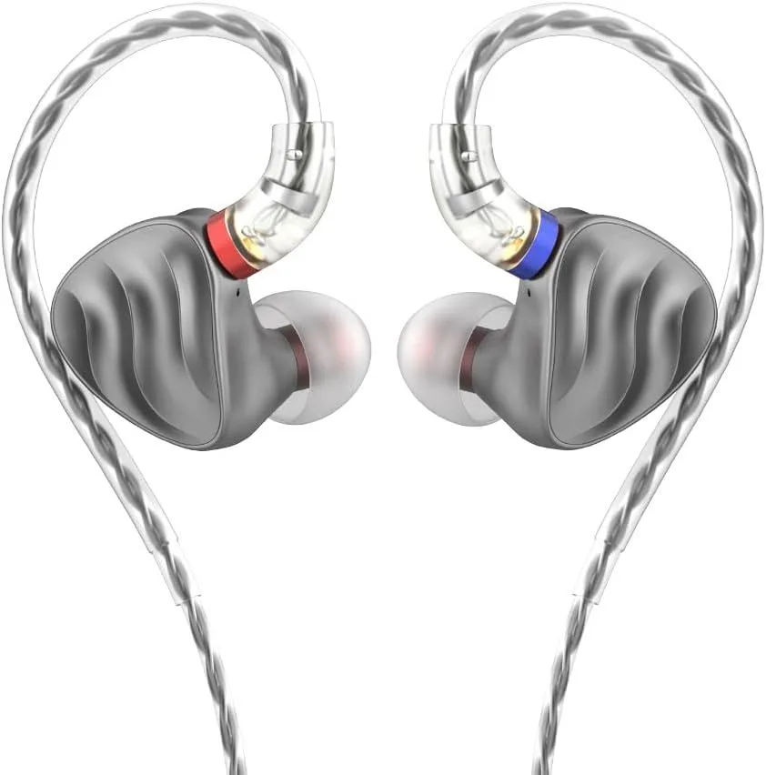 Titanium in-ear headphones with three drivers per side
