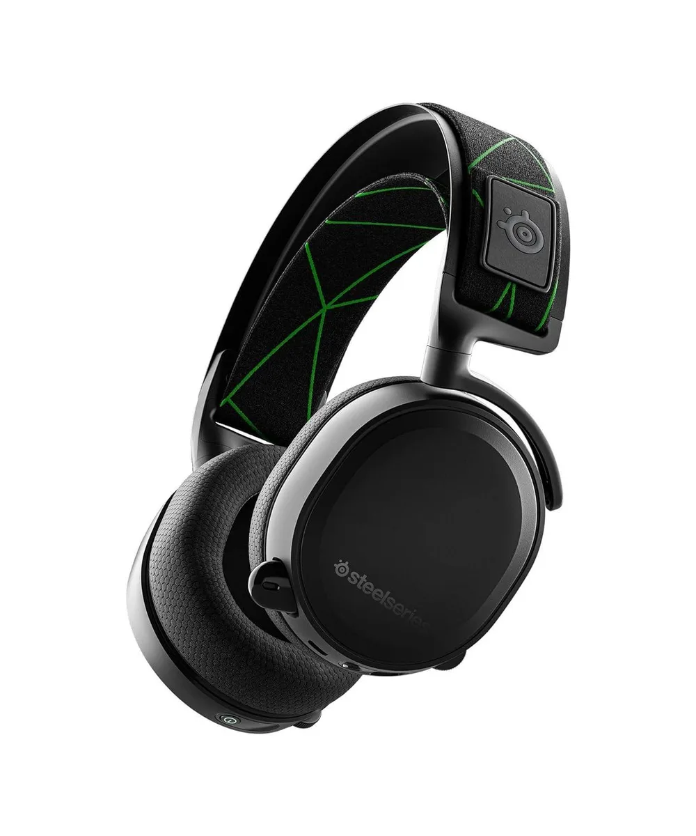 SteelSeries SteelSeries Arctis 7X+ 2.4 GHz wireless gaming headset with USB-C dongle — product photo