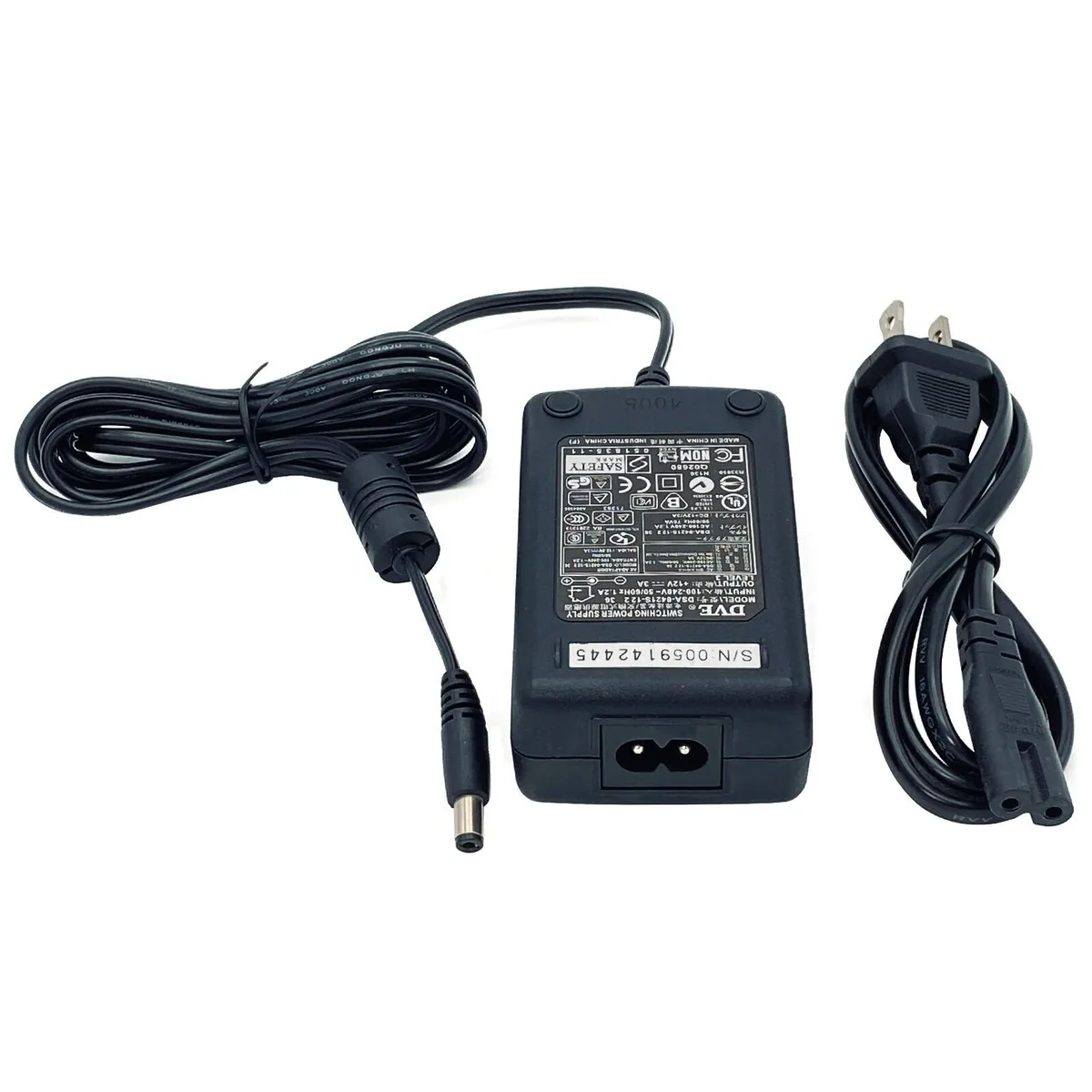 DVE DVE DSA-0421S-12 12V 3.0A 36W power adapter — product photo