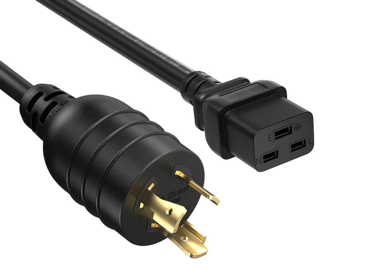 Cable Leader Cable Leader PW-134-03 6ft L5-20P to C19 Locking Power Extension Cord — product photo