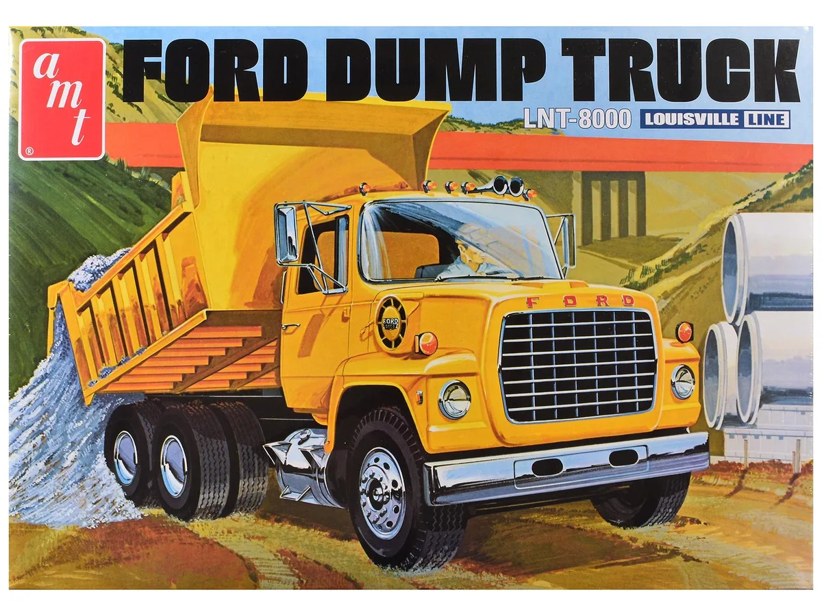 AMT AMT AMT1526 1/25 Ford LNT-8000 Dump Truck Kit 336 Parts — product photo