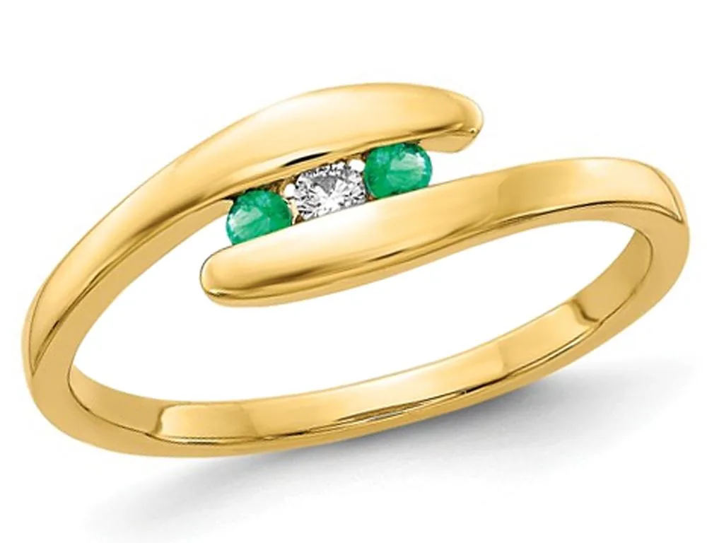 Gem &amp; Harmony Gem &amp; Harmony Three Stone Natural Green Emerald Ring 1/20 Carat in Polished 14K Yellow Gold — product photo