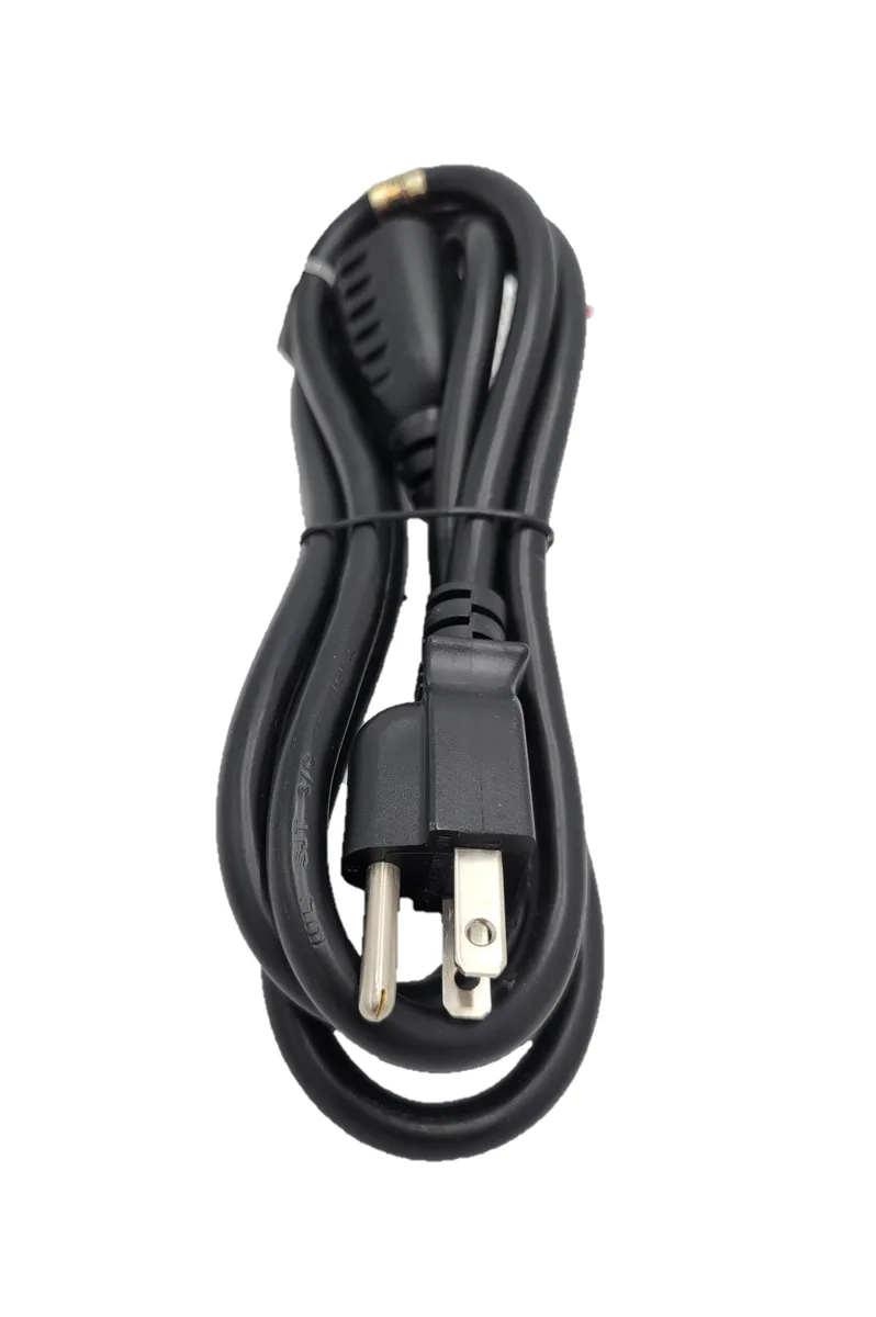 Micro Connectors Micro Connectors M05-113EPR-6 6 ft 16 AWG 13 A computer power cord — product photo
