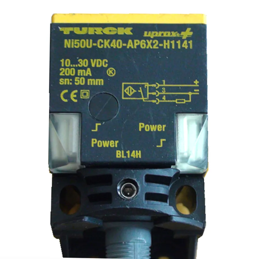 Turck Turck Ni50U-CK40-AP6X2-H1141 1625837 inductive sensor PNP 40 mm IP68 M12 — product photo