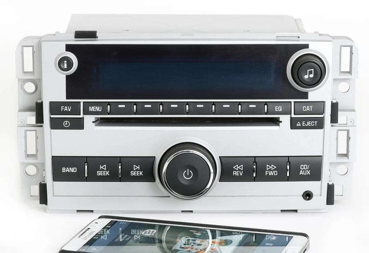 1 Factory Radio 1 Factory Radio 15945856 AM FM CD Bluetooth Aux 2007 Equinox — product photo
