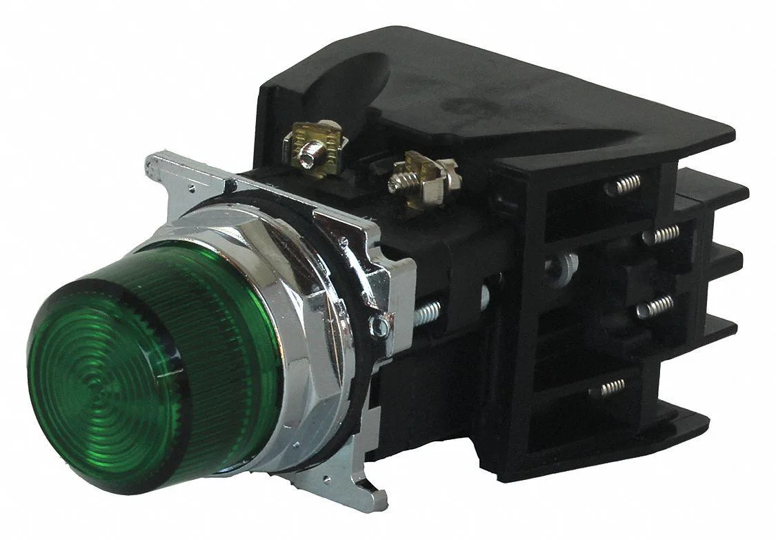 Eaton Eaton 10250T828GD2A Illuminated Push Button 120V AC Green — product photo