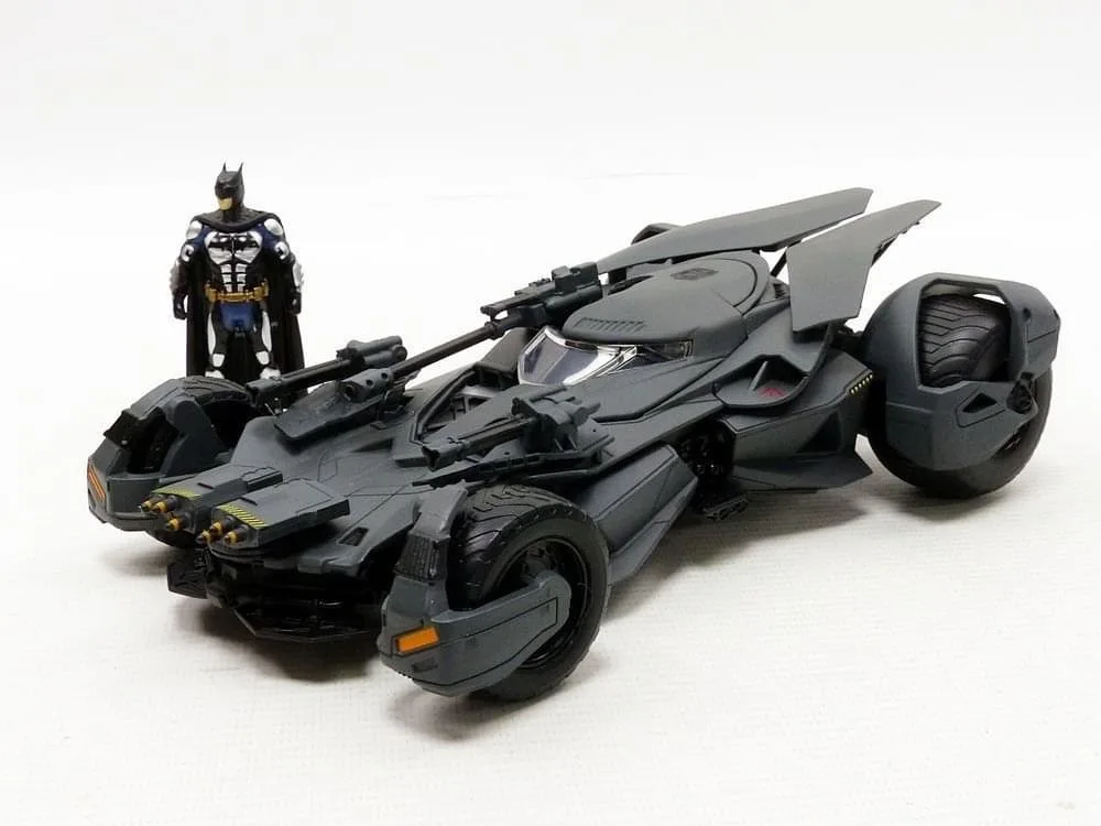Jada Toys Jada Toys 2017 Batmobile Car With Batman Figure game — product photo