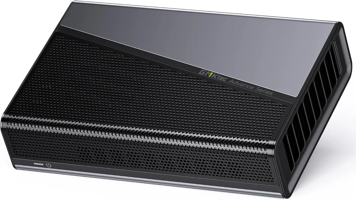 BFKK BFKK AD-GP1 Docking Station AMD Radeon 7600M XT Oculink USB4 — product photo
